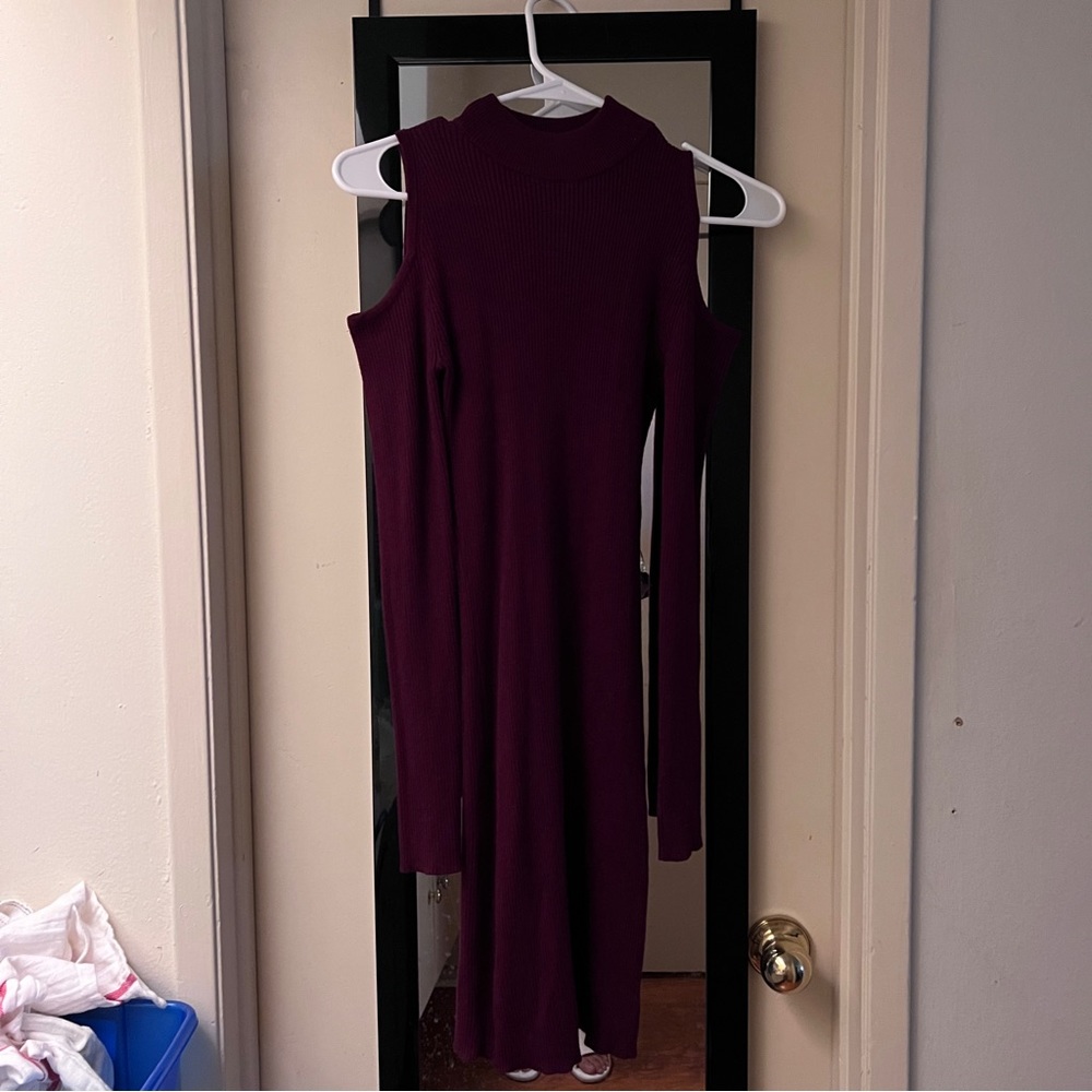 Forever 21 Maroon Cold Shoulder Knit Dress